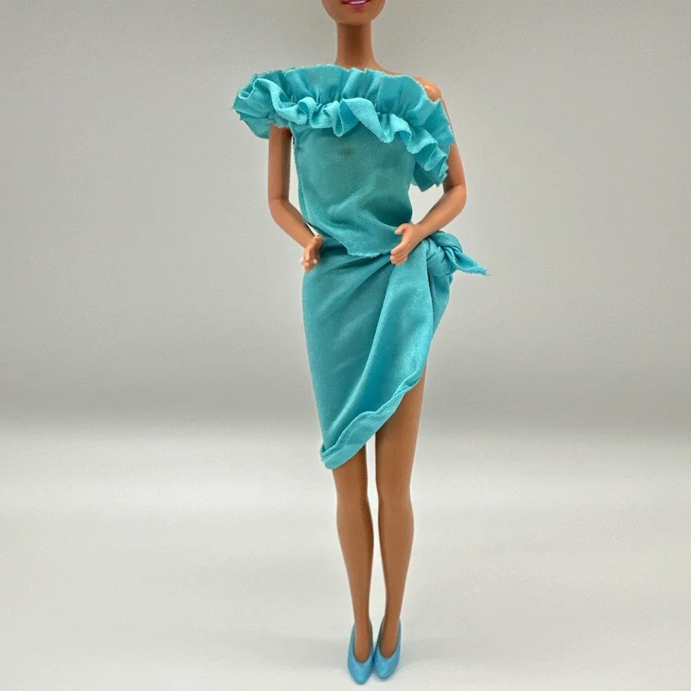 Vintage Barbie Fashion Fun #2086 Turquoise One Shoulder Dress Heels Mattel 1985
